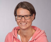  Simone Leber