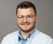 Dr. med. Nico Grosser Dr. med. Nico Grosser