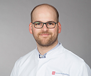 Dr. med. Sebastian Hiller Dr. med. Sebastian Hiller