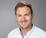 Dr. med. Stefan Holtz Dr. med. Stefan Holtz