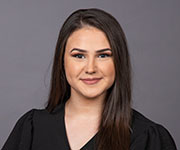  Aylin Kaya