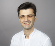 PD Dr. med. Vladimir Lozanovski, M.Sc., FICS, FACS PD Dr. med. Vladimir Lozanovski, M.Sc., FICS, FACS