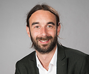 Dr. Nikolai Münch