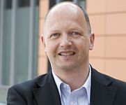Univ.-Prof. Dr. Norbert W Paul