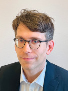 Hauke Felix Wiegand, MD/PhD Hauke Felix Wiegand, MD/PhD