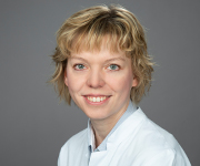 Dr. med. Stephanie Reichert Dr. med. Stephanie Reichert