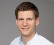 Dr. med. Alexander Sterlin Dr. med. Alexander Sterlin