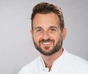 Dr. med. dent. Konstantin Saridakis Dr. med. dent. Konstantin Saridakis