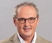 Pfarrer Wolfgang Thrin