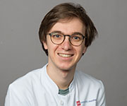 Dr. med. Simon Weisemann