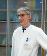 Prof. Dr. med. Stefan M. Weiner Prof. Dr. med. Stefan M. Weiner