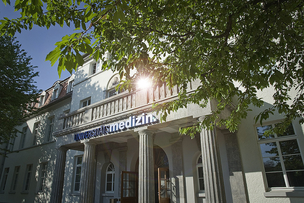 Haupteingang der Mainzer Universitätsmedizin