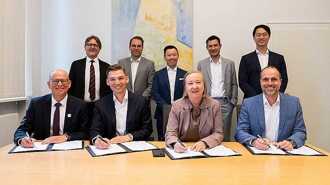 Vertragsunterzeichnung Rise with SAP