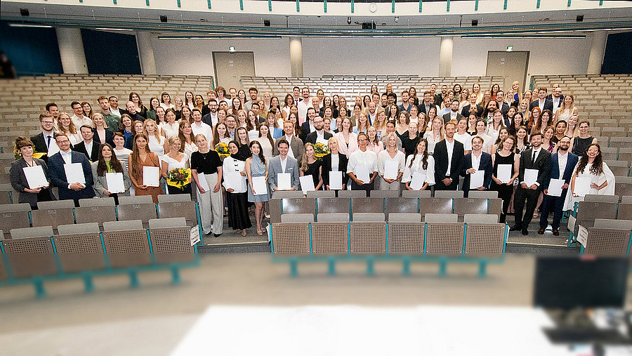 Gruppenbild Zeugnisvergabe Humanmed. SS 2025