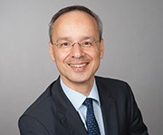 Univ.-Prof. Dr. James Deschner Univ.-Prof. Dr. James Deschner