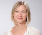 Dr. Nadine Martin
