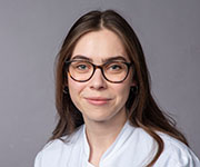 Lisa  Roth
