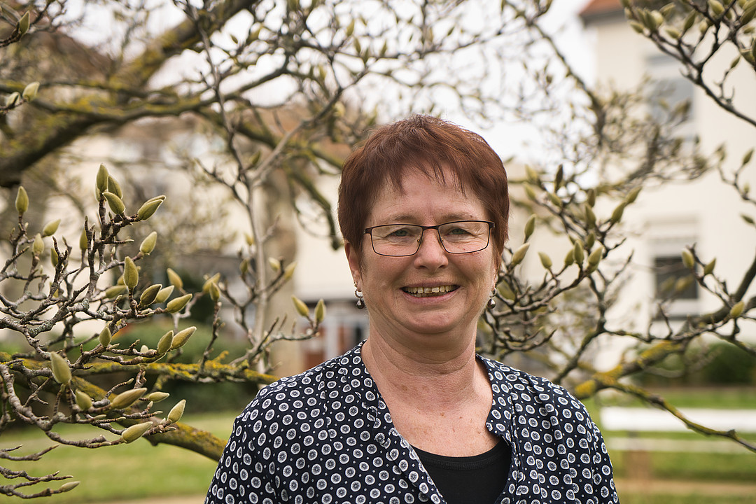  Monika Ruthard
