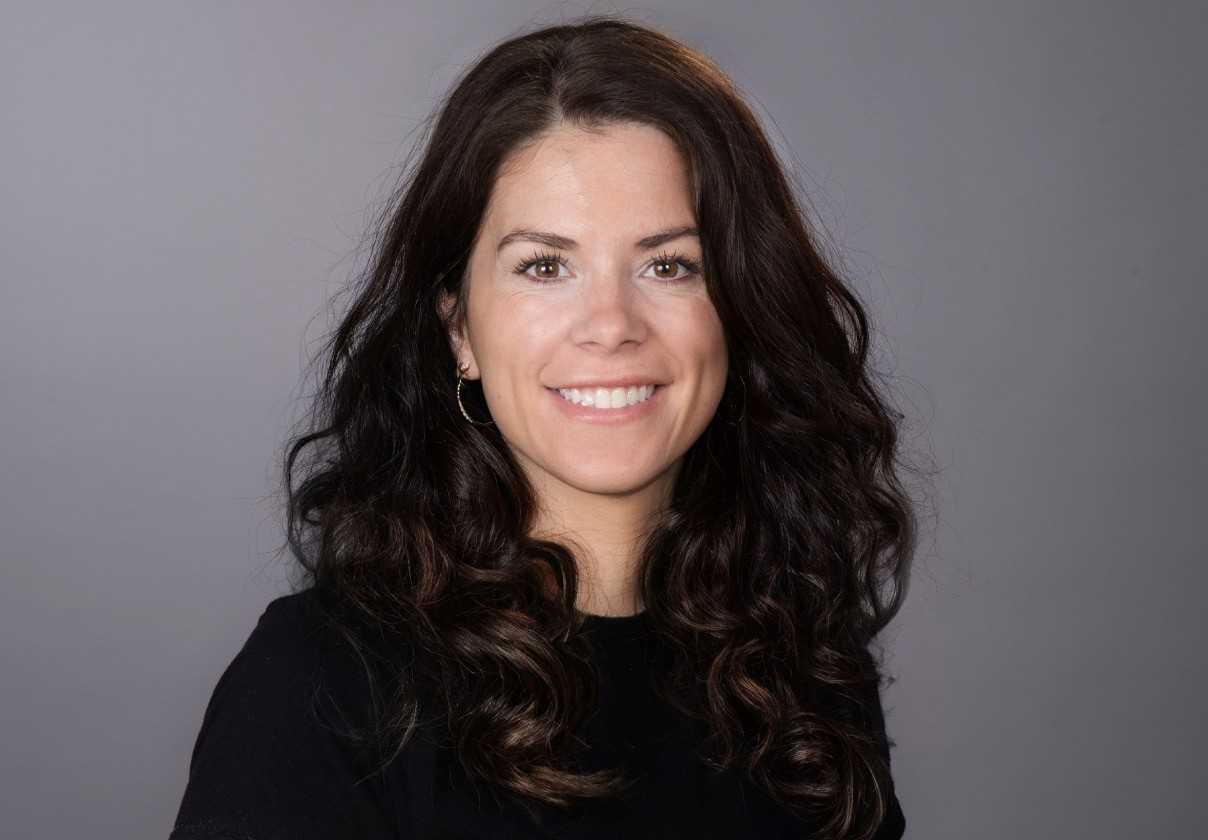  Njomze Sarier