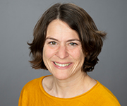 Dr. Yvonne Bach