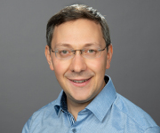 Dr. Stefan Lenz
